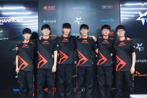 英雄联盟s10全球总决赛-英雄联盟s10全球总决赛八强-第5张图片-南方游戏 英雄联盟s10全球总决赛-英雄联盟s10全球总决赛八强-第5张图片-南方游戏