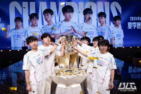 lol2017总决赛?lol17年总决赛冠军是-第4张图片-南方游戏 lol2017总决赛?lol17年总决赛冠军是-第4张图片-南方游戏