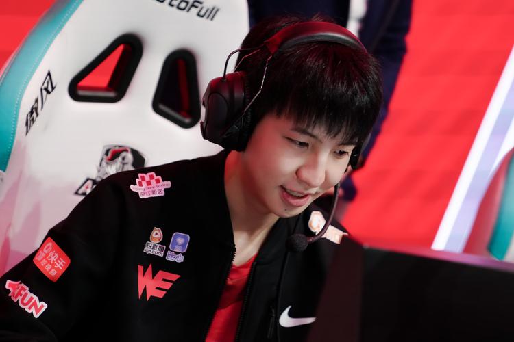 lol猩猩队长-idw猩猩队长-第3张图片-南方游戏